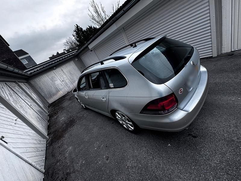 Second-hand VW Golf VI 122 CP (89 kW) 2010 Alb Hatchback