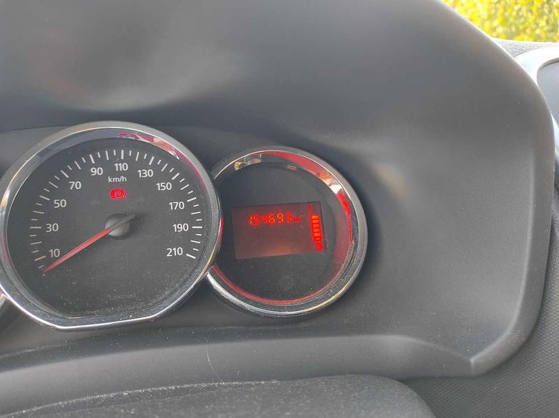 Gebraucht Dacia Logan MCV Lauréate 90 PS (66 kW) 2014 Blau Kombi