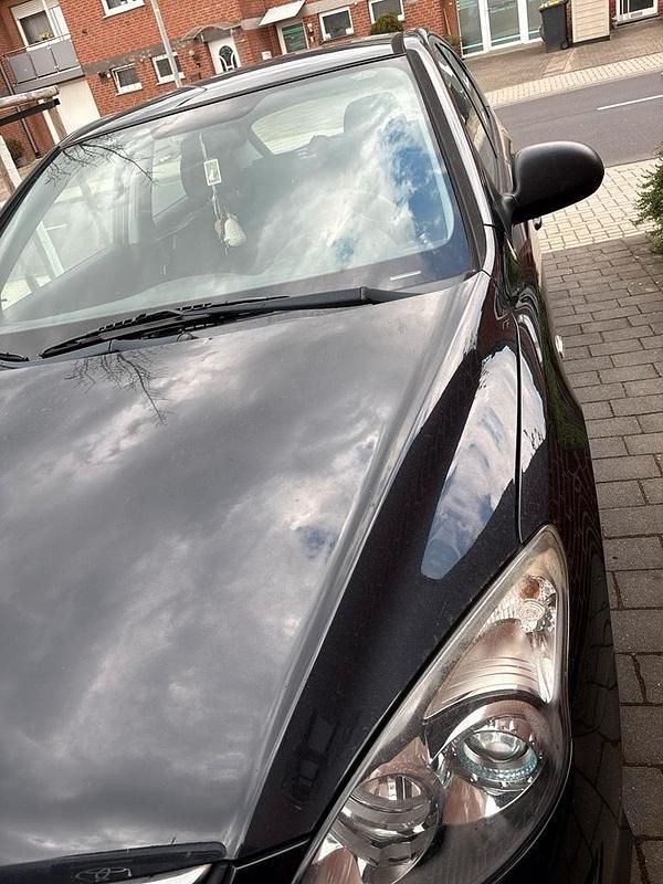 Gebraucht Hyundai i30 113 PS (83 kW) 2007 Schwarz Kleinwagen