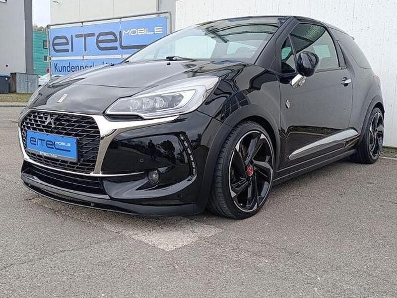 Noir perla nera (metallic) Gebraucht 2018 DS Automobiles DS3 Performance Kleinwagen | 15.600 € (Fairer Preis) - Bild 1/4