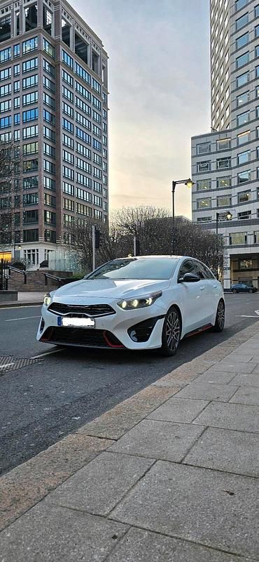 Gebraucht Kia ProCeed Comfort 204 PS (150 kW) 2022 Weiß Kombi