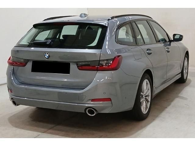 Gebraucht BMW 320 190 PS (139 kW) 2024 Grau Kombi