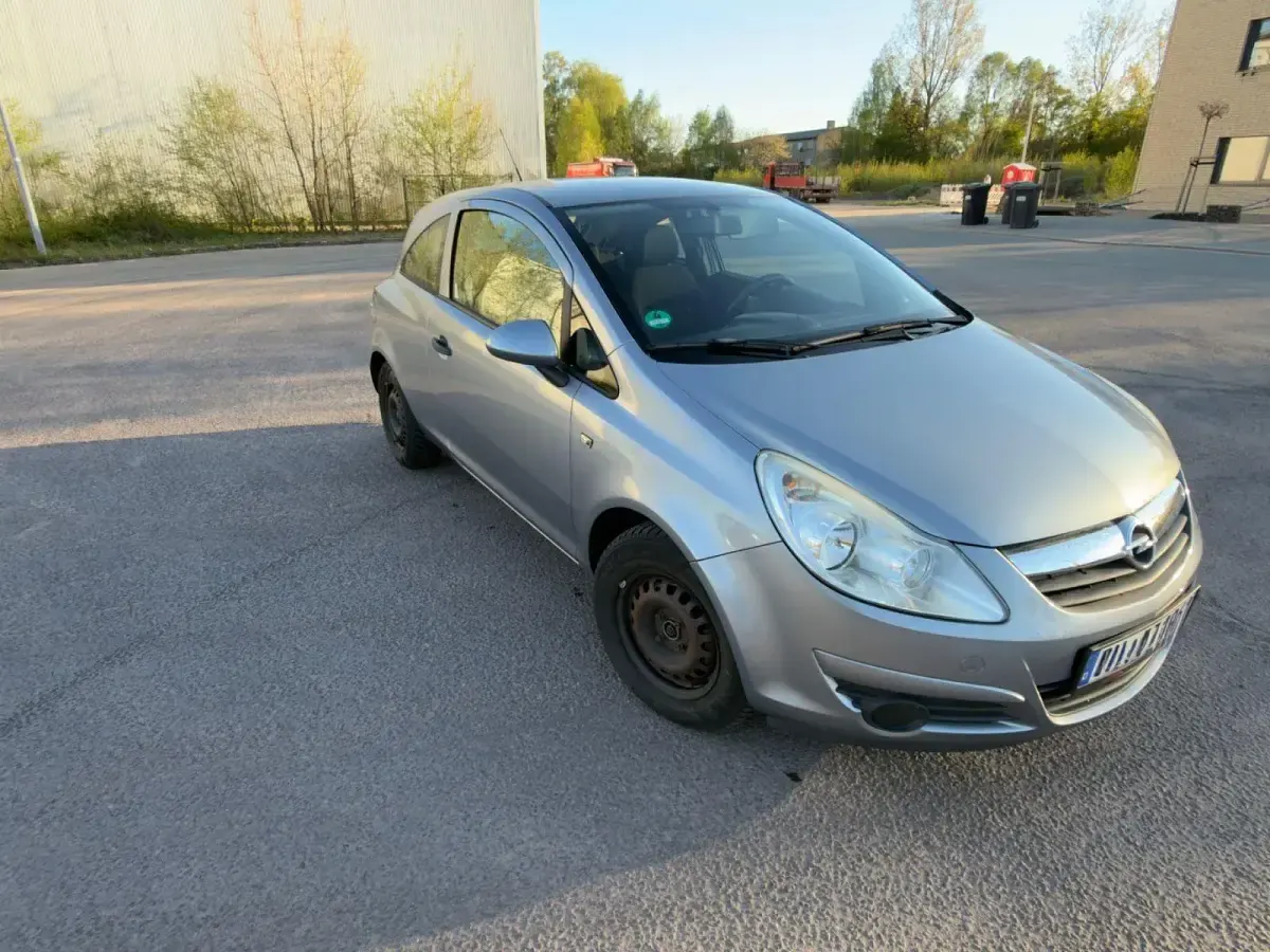 Używany Opel Corsa 60 KM (44 kW) 2009 Niebieski Hatchback