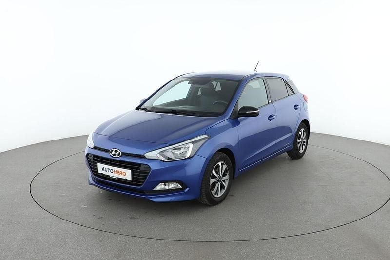 Blau Gebraucht 2018 Hyundai i20 Passion Limousine | 9.490 € (Fairer Preis) - Bild 1/3
