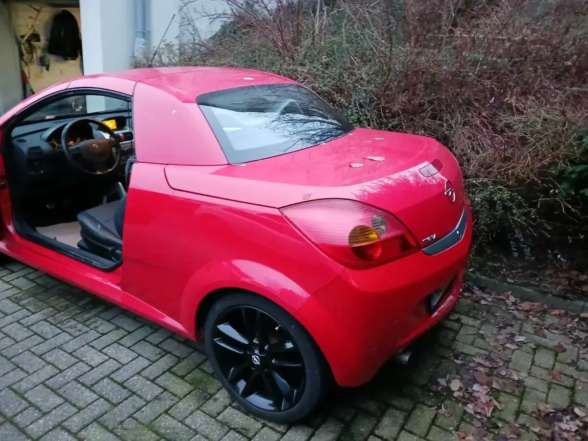 Gebraucht Opel Tigra 90 PS (66 kW) 2006 Rot Cabrio
