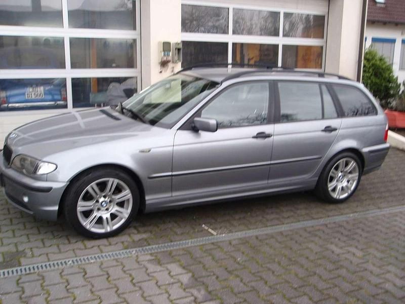 Silbergrau metallic Gebraucht 2003 BMW 316 Kombi | 4.900 € - Bild 1/4