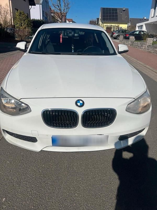Gebraucht BMW 116 136 PS (100 kW) 2012 Weiß Kleinwagen