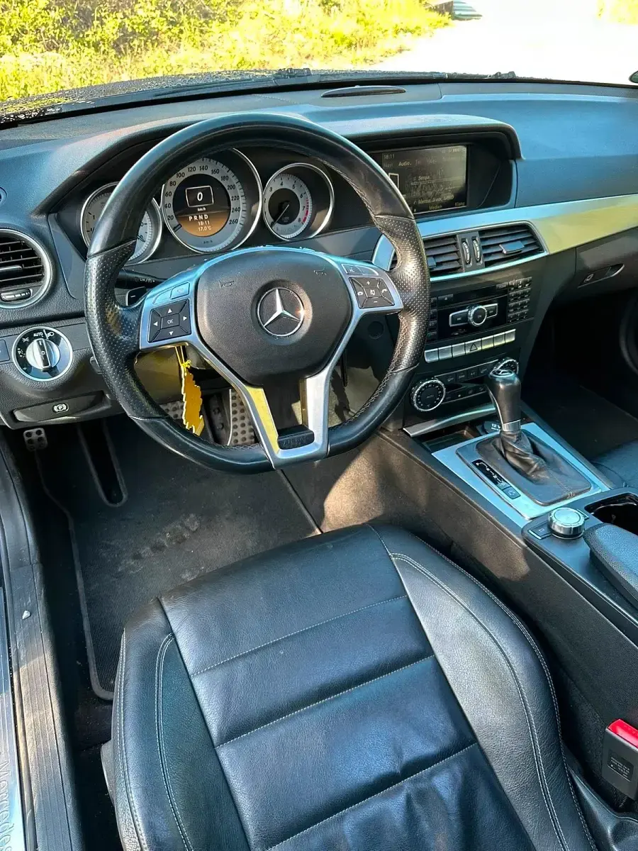 Gebraucht Mercedes C350 AMG line 306 PS (225 kW) 2011 Schwarz Limousine