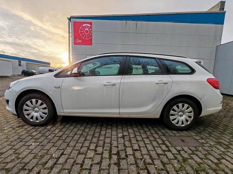 Gebraucht Opel Astra 110 PS (80 kW) 2015 Weiß Kombi