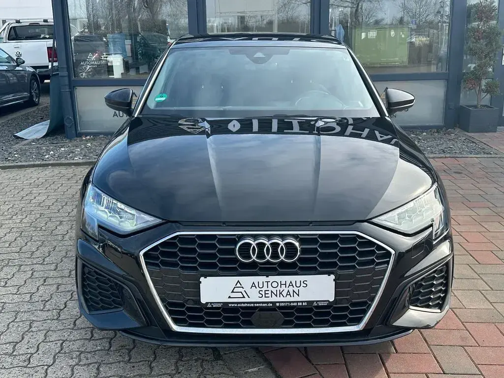 Gebraucht Audi A3 S-Line 110 PS (80 kW) 2024 Schwarz Limousine