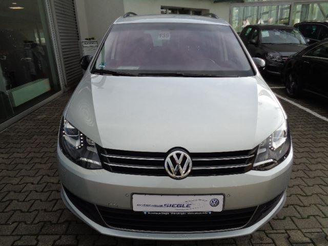 Gebraucht VW Sharan Style 140 PS (102 kW) 2012 Silber metallic Van / Kleinbus