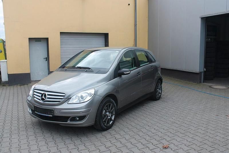 Gebraucht Mercedes B170 116 PS (85 kW) 2006 Grau Van / Kleinbus
