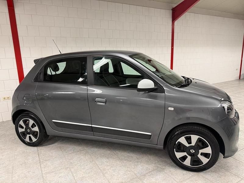 Gebraucht Renault Twingo 69 PS (50 kW) 2016 Grau Kleinwagen