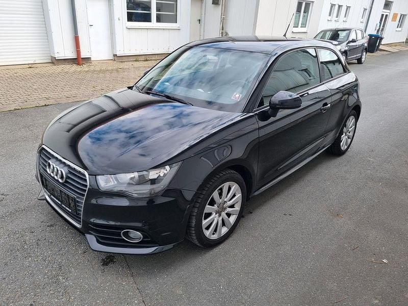 Schwarz Gebraucht 2011 Audi A1 Attraction Kleinwagen | 3.990 € (Superpreis) - Bild 1/4