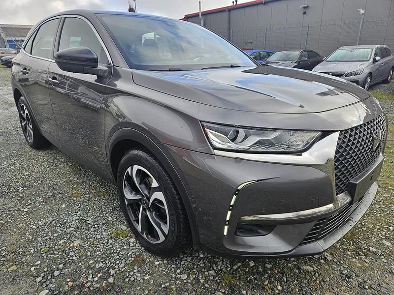 Grau Gebraucht 2020 DS Automobiles DS7 Crossback Be Chic SUV | 15.351 € (Guter Preis) - Bild 1/4