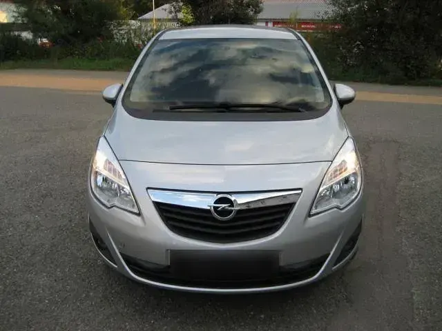 Gebraucht Opel Meriva Active 110 PS (80 kW) 2013 Silber Van / Kleinbus