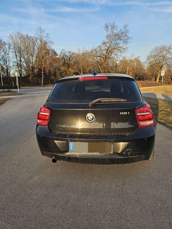 Gebraucht BMW 116 136 PS (100 kW) 2013 Schwarz Kleinwagen