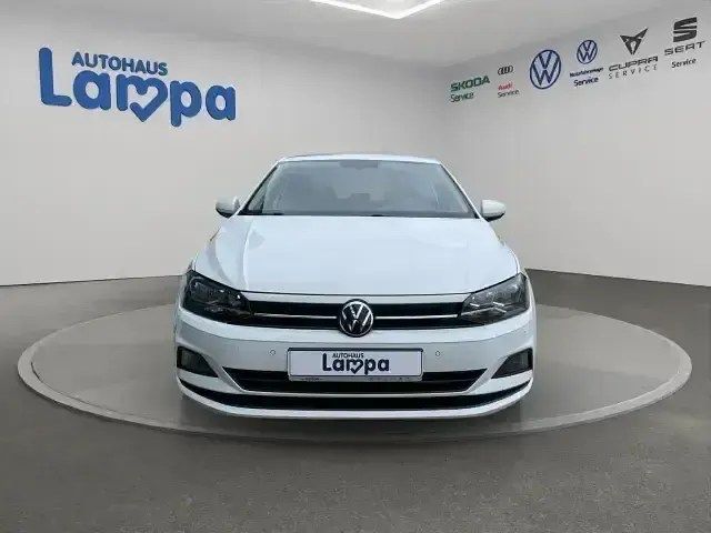 Używany VW Polo Active 95 KM (69 kW) 2021 Biały Hatchback