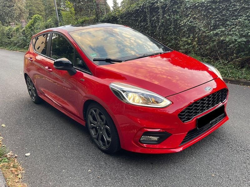 Rot Gebraucht 2018 Ford Fiesta ST-Line Kleinwagen | 12.999 € (Guter Preis) - Bild 1/4