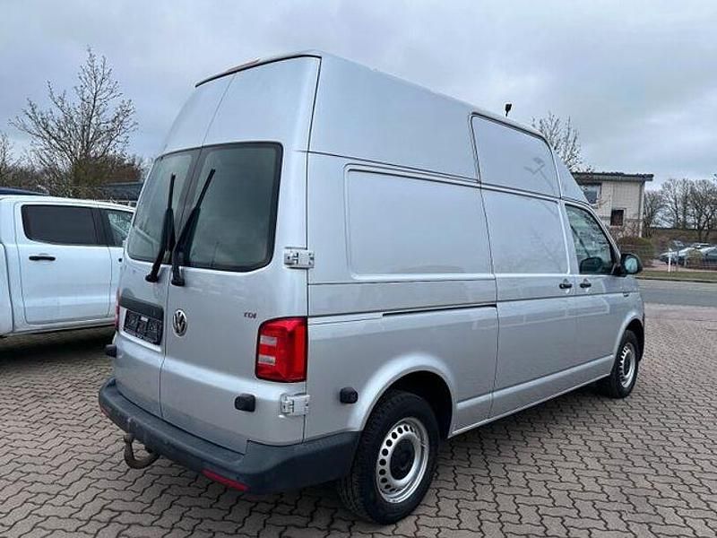Second-hand VW Transporter 150 CP (110 kW) 2017 Argintiu Van