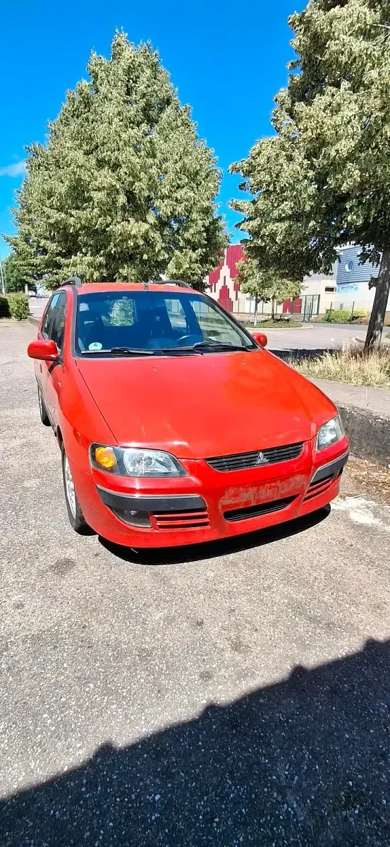 Gebraucht Mitsubishi Space Star 75 PS (55 kW) 2005 Rot Kombi