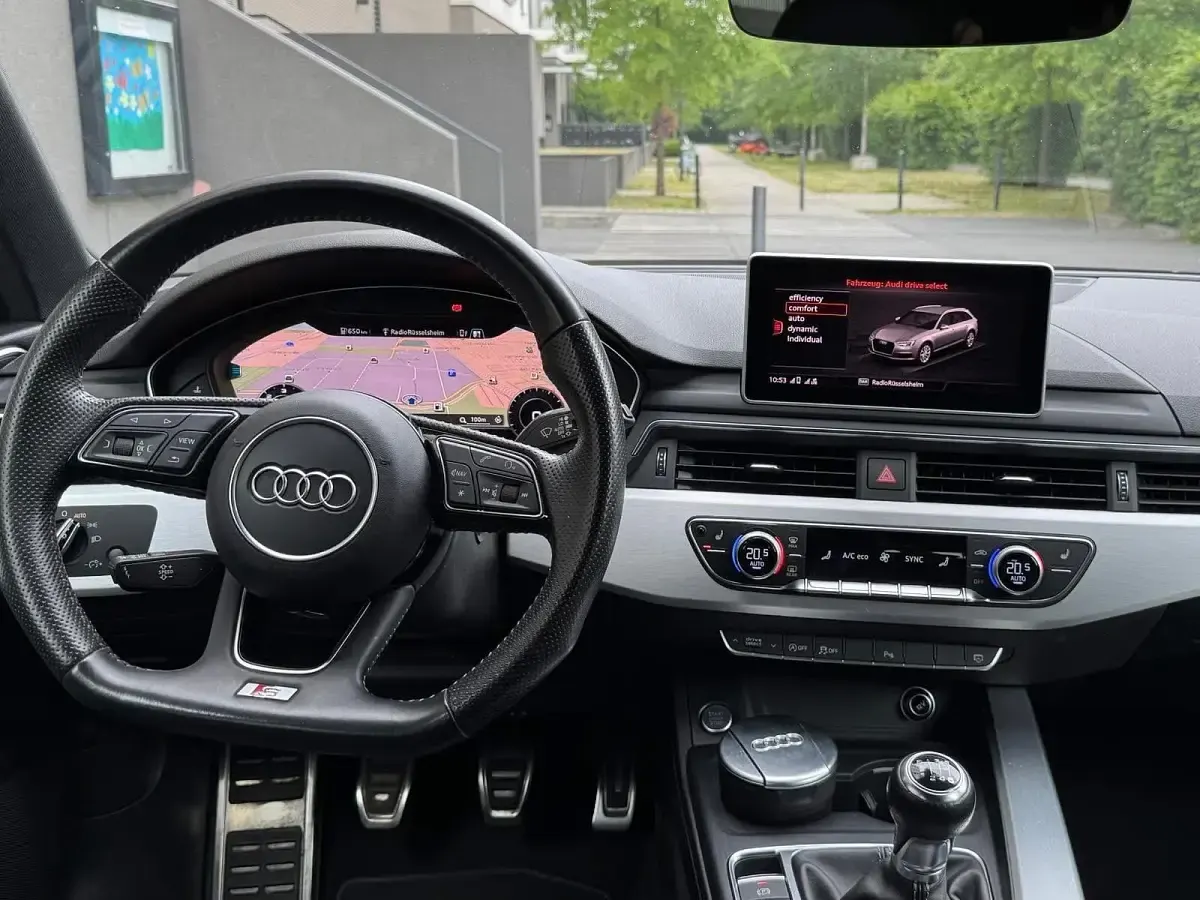 Gebraucht Audi A4 S-Line 150 PS (110 kW) 2017 Grau Kombi