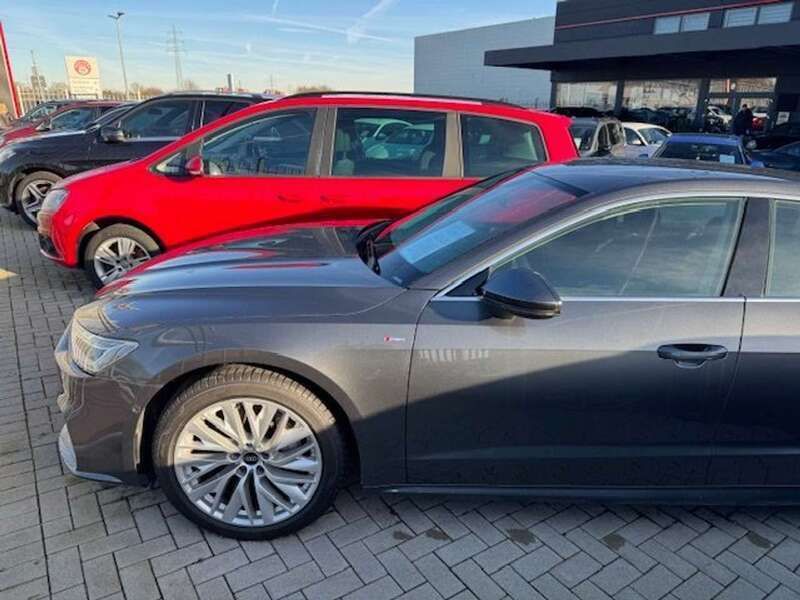 Grau Gebraucht 2021 Audi A7 Kleinwagen | 40.900 € (Fairer Preis) - Bild 1/1