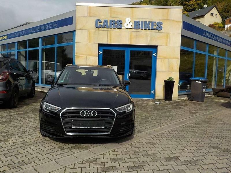 Gebraucht Audi A3 116 PS (85 kW) 2016 Mythosschwarz metallic Kleinwagen