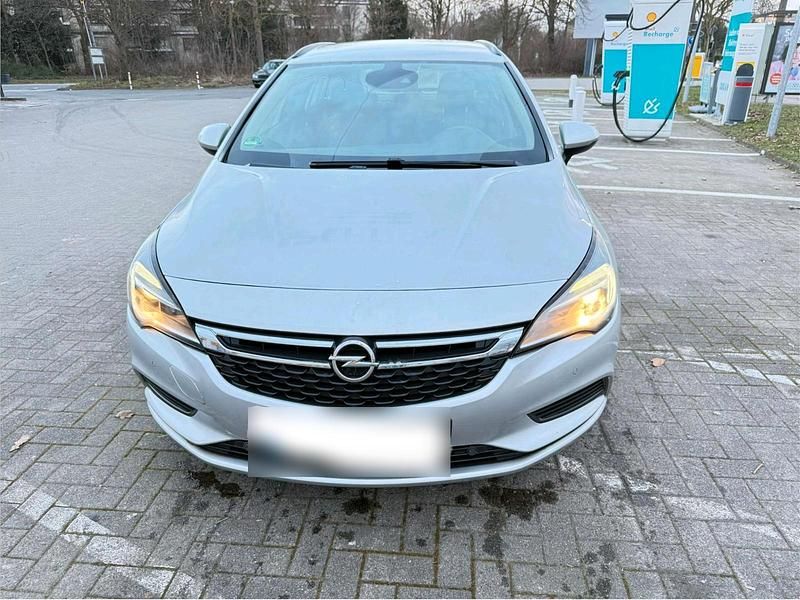Gebraucht Opel Astra 136 PS (100 kW) 2017 Silber Kombi