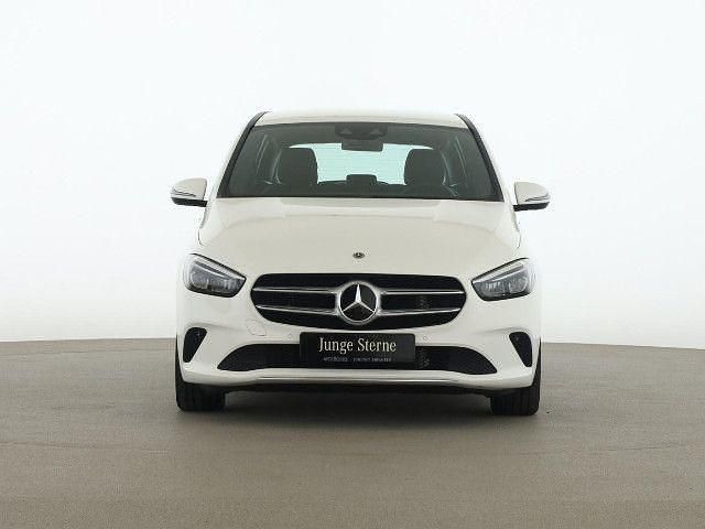 Unilack polarweiß Gebraucht 2020 Mercedes B200 Progressive Van / Kleinbus | 25.844 € (Fairer Preis) - Bild 1/4