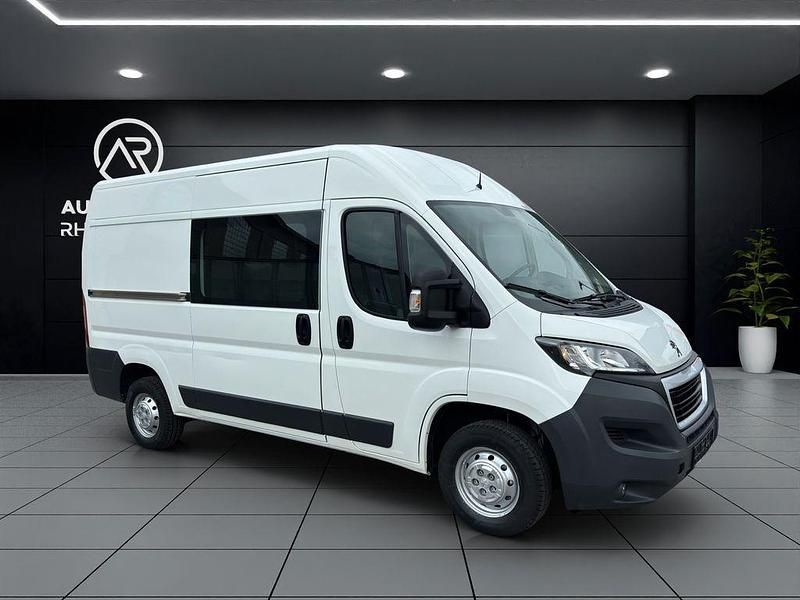 Gebraucht Peugeot Boxer Premium 131 PS (96 kW) 2018 Weiß Van