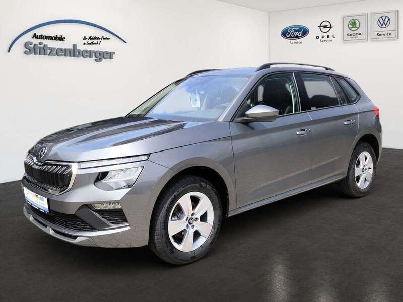 Graphitegrau metallic Neu 2025 Skoda Kamiq Selection SUV | 24.490 € (Fairer Preis) - Bild 1/4
