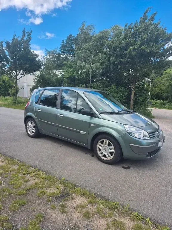 Gebraucht Renault Scénic II Dynamique 135 PS (99 kW) 2005 Grün Van / Kleinbus