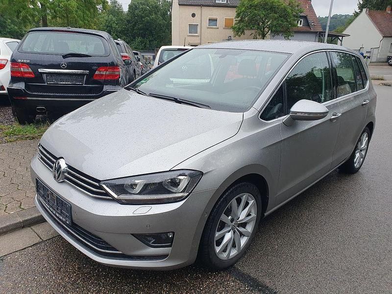 Silber Gebraucht 2014 VW Golf Sportsvan Highline Van / Kleinbus | 11.900 € (Guter Preis) - Bild 1/4