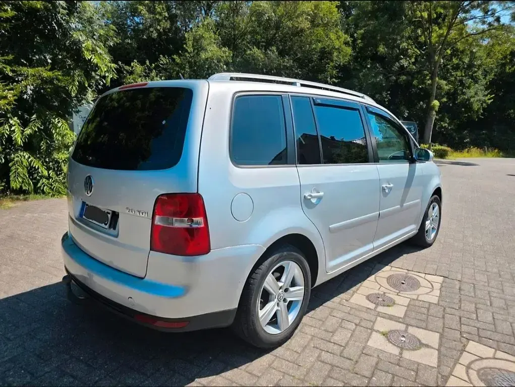 Gebraucht VW Touran Highline 140 PS (102 kW) 2004 Silber Van / Kleinbus