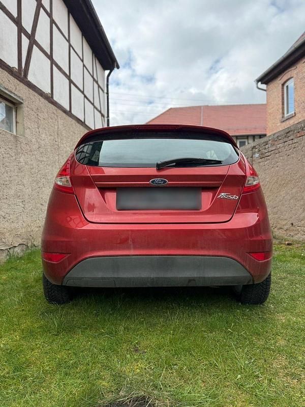 Gebraucht Ford Fiesta Trend 97 PS (71 kW) 2009 Orange Kleinwagen