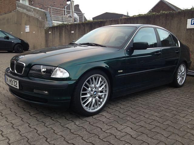 Gebraucht BMW 320 150 PS (110 kW) 1999 Grün metallic Limousine