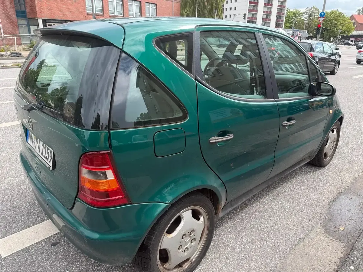 Gebraucht Mercedes A190 Elegance 125 PS (91 kW) 2000 Grün Kleinwagen