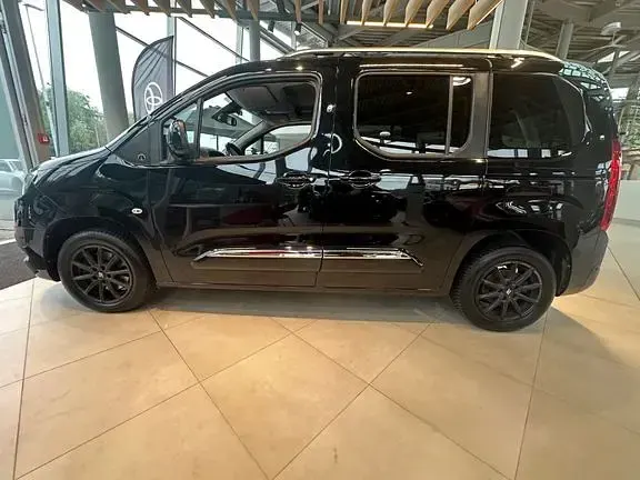 Gebraucht Toyota Proace Verso City 131 PS (96 kW) 2021 Schwarz Kombi