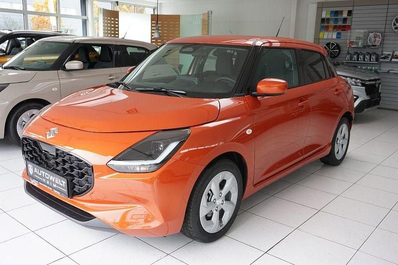 Neu Suzuki Swift 83 PS (61 kW) 2026 Orange Kleinwagen