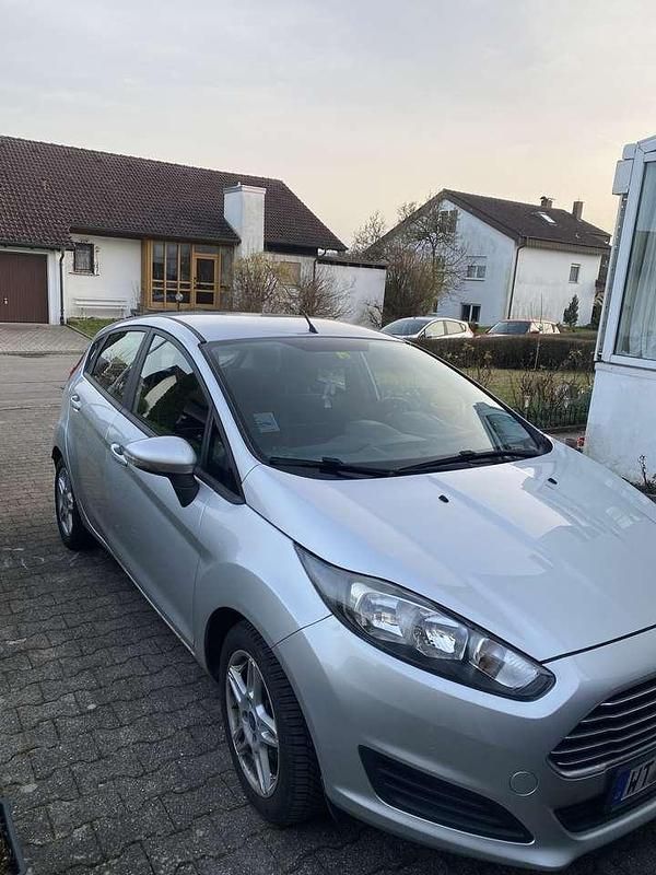 Gebraucht Ford Fiesta 90 PS (66 kW) 2014 Kleinwagen