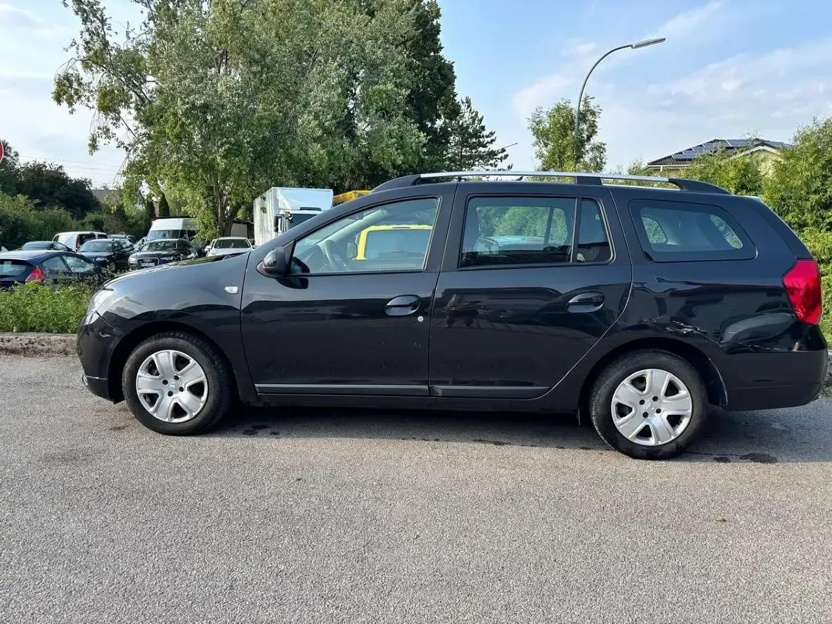 Gebraucht Dacia Logan Lauréate 73 PS (53 kW) 2017 Perlmuttschwarz Kombi