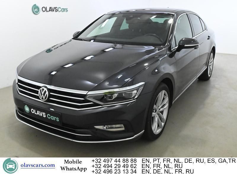 Grau Gebraucht 2020 VW Passat Sportline Limousine | 18.029 € (Fairer Preis) - Bild 1/4