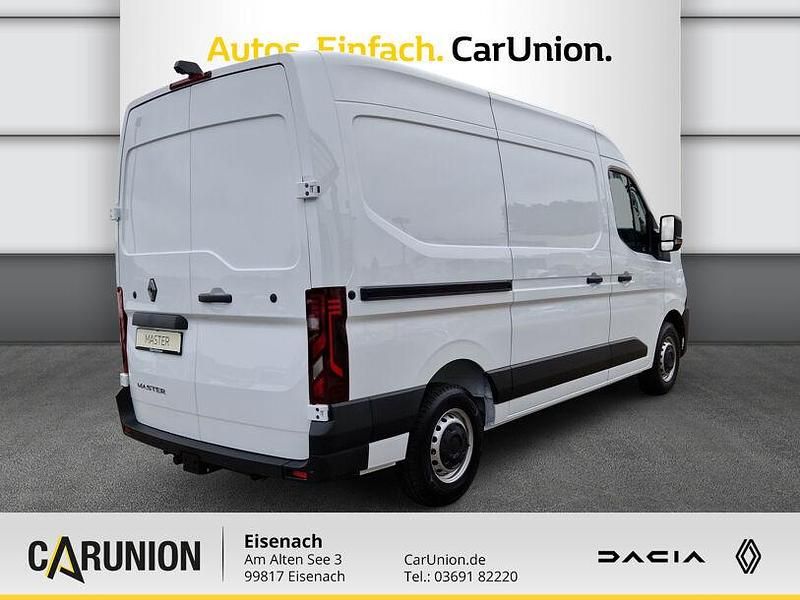Gebraucht Renault Master 150 PS (110 kW) 2024 Mineralweiß Van