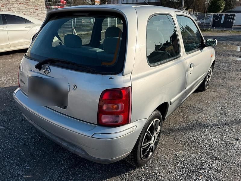 Gebraucht Nissan Micra 60 PS (44 kW) 2002 Silber Kleinwagen