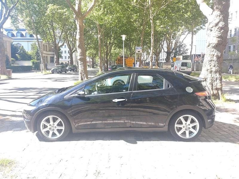 Schwarz Gebraucht 2007 Honda Civic Sport Limousine | 4.750 € (Fairer Preis) - Bild 1/4