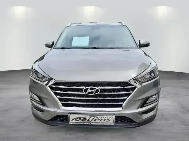 Gebraucht Hyundai Tucson 132 PS (97 kW) 2020 Grau SUV
