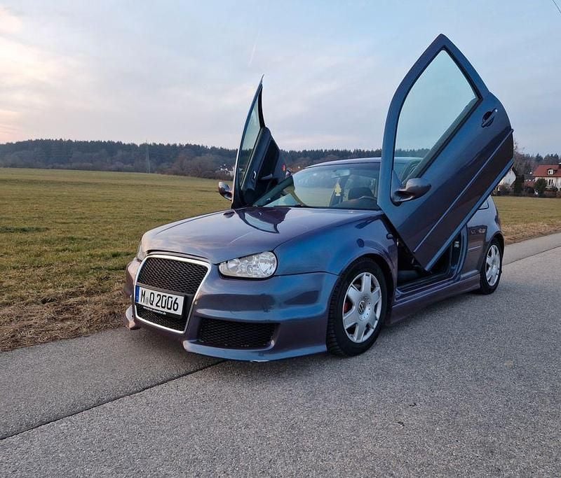 Gebraucht VW Golf IV S 116 PS (85 kW) 2003 Grau Limousine