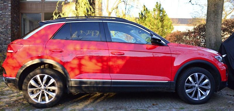 Rot Gebraucht 2019 VW T-Roc SUV | 15.500 € (Superpreis) - Bild 1/4
