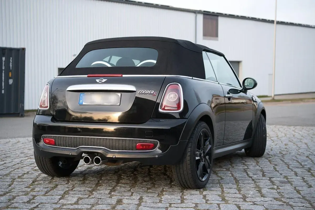 Gebraucht Mini Cooper S Cabriolet 174 PS (127 kW) 2009 Schwarz Cabrio